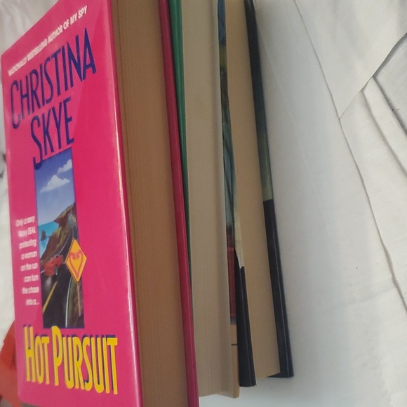 : 3 Christina Skye books hot pursuit , my spy , & to catch a thief all Hardcover - Picture 11 of 11